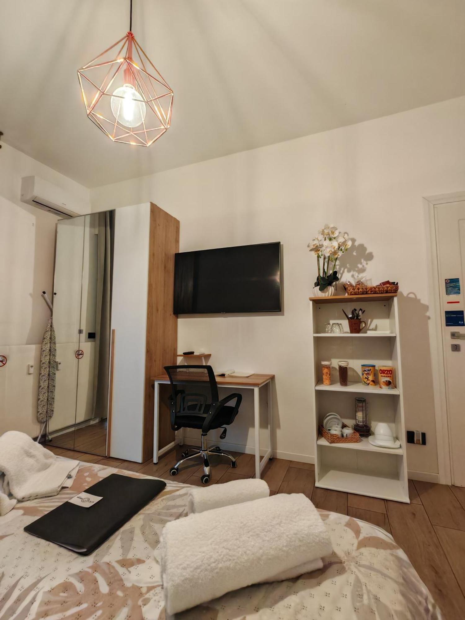 Mc Fly Rooms Malpensa Airport Gallarate Exterior foto